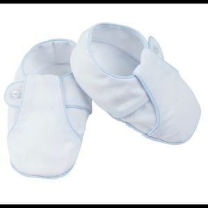 NWT Feltman Brothers Baby Boys’ Booties (Infant) Blue Trim
Size 1; Never Worn